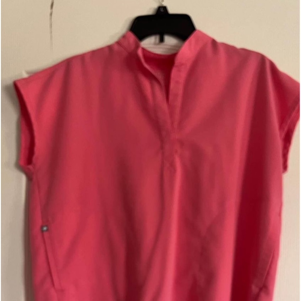 Figs limited edition neon pink